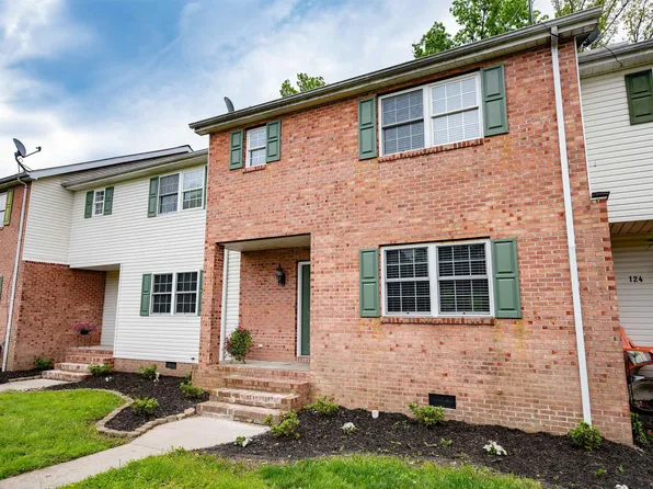 126 Aracoma Rd, Huntington, WV 25705