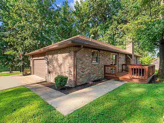 5th image of 9397 N Bradley Ln