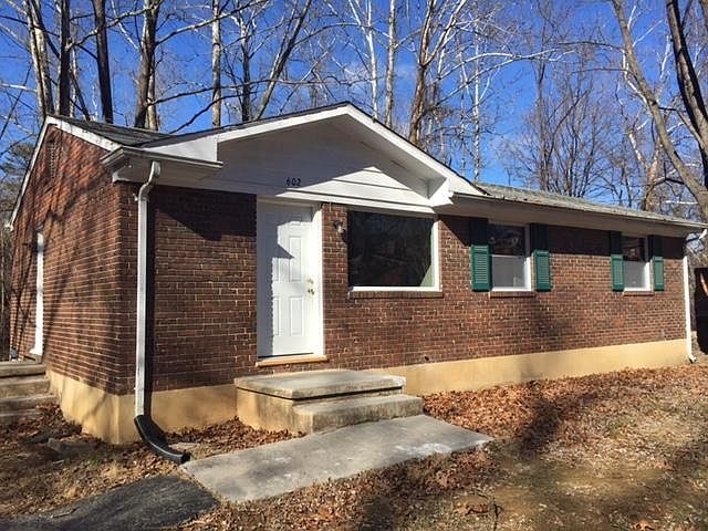 1st image of 602 Leslie Ln NW