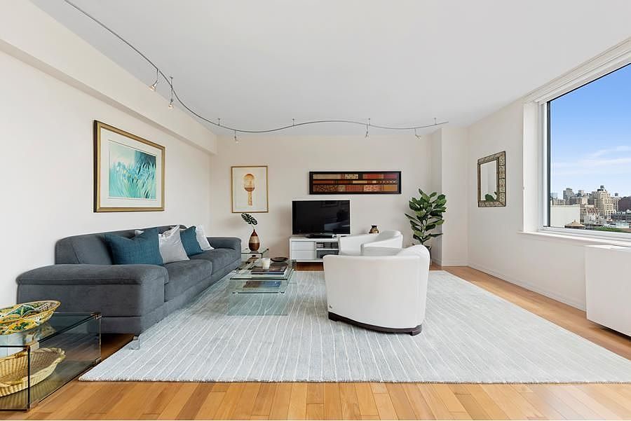 1st image of 2250 Broadway APT 16A