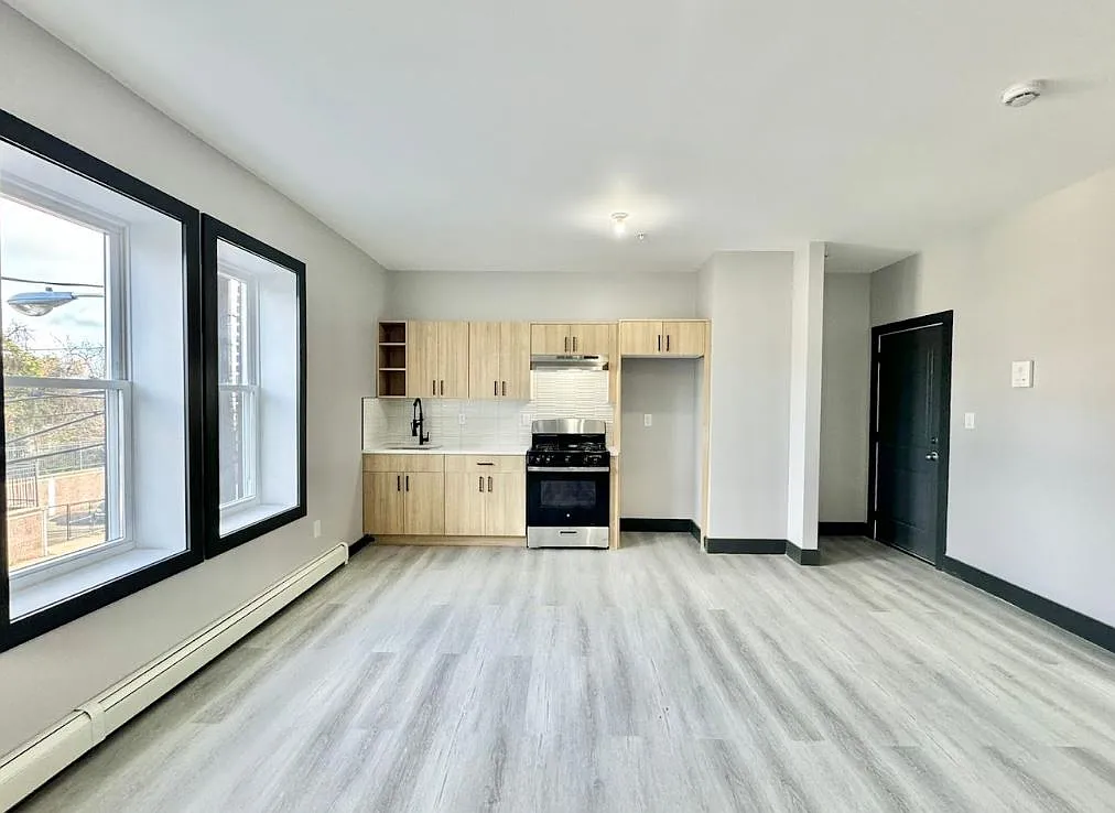 2 bed, $1,850 — Photo 1