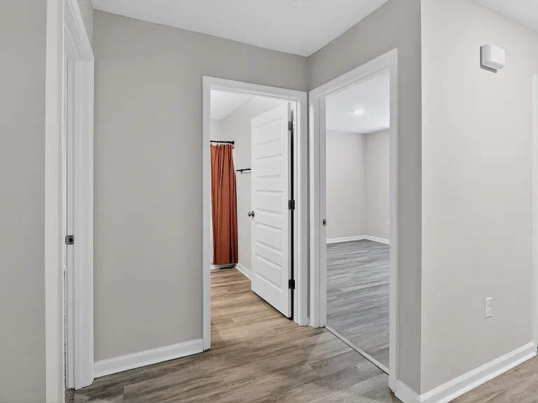 6817 Interlachen Ln — Photo 9