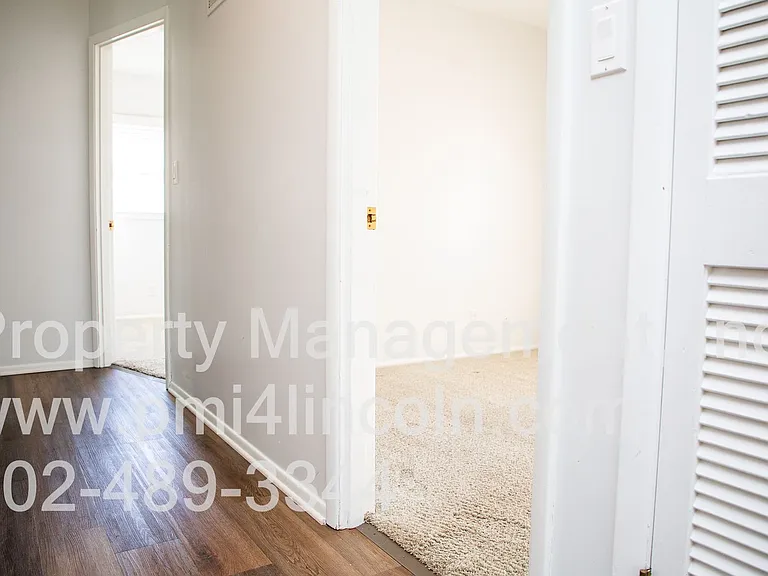 8030 N Hazelwood Dr — Photo 18