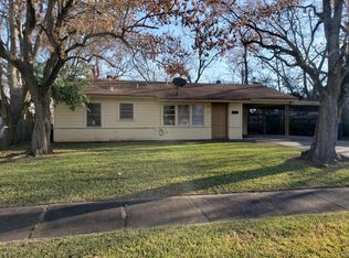 1604 Leslie St, Bossier City, LA 71111