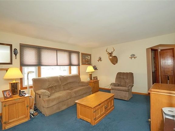 5th image of 10022 Mueller Ct