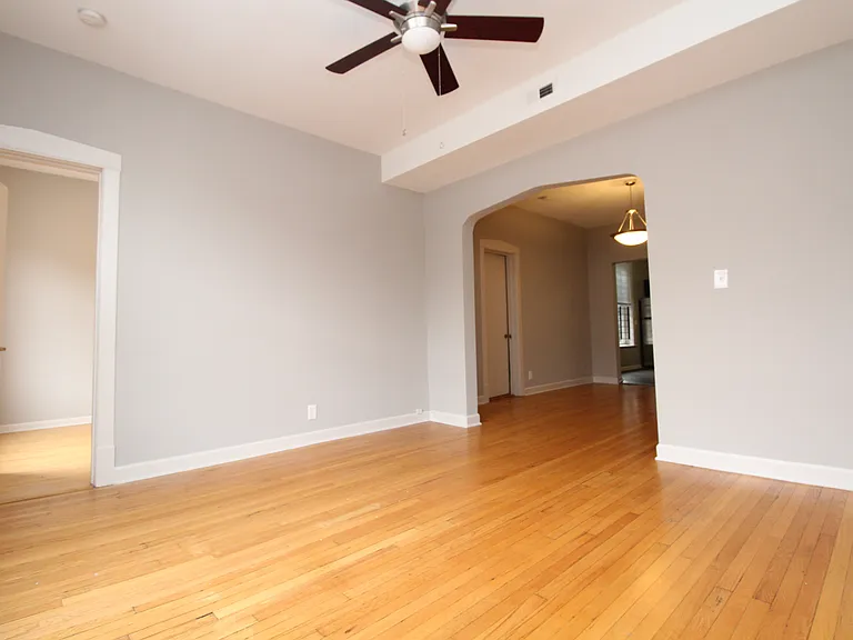 2538 N California Ave #2S — Photo 8