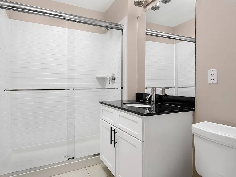 Oak Park Place — Photo 22