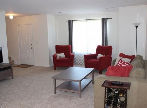 4th image of 8603 Strawbridge Cir