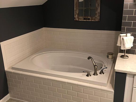 5th image of 7837 Dearborn Ct
