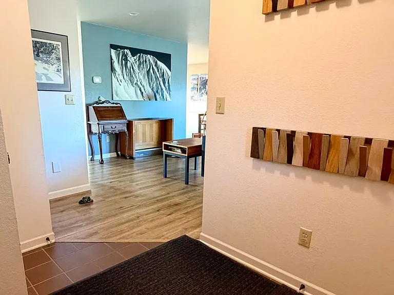 6841 Crooked Tree Dr — Photo 2