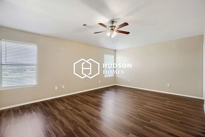 7406 Lake Front Trl — Photo 14