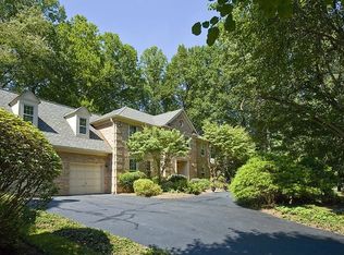 7502 Brickyard Rd, Potomac, MD 20854