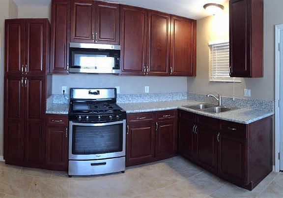 4th image of 12875 Maui Way