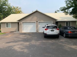 8519 E Beauchene Rd #A, Moxee, WA 98936