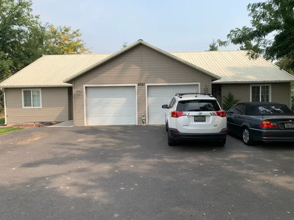 8519 E Beauchene Rd #A, Moxee, WA 98936