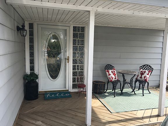3rd image of 10199 Lakeside Dr