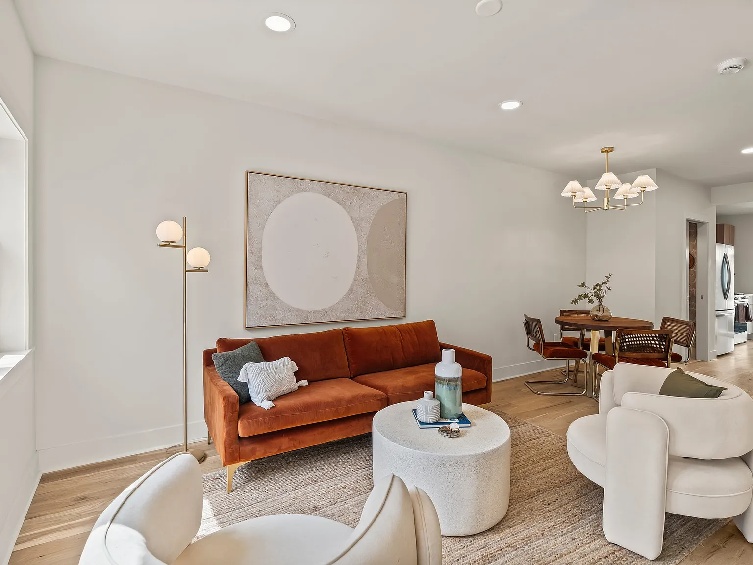 2 bed, 2.5 bath, 1250 sqft, $4,200 — Photo 2