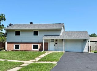 621 W 8th St, Belvidere, IL 61008