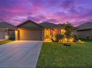 104 Silas St, Sinton, TX 78387
