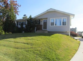 17 Atwood Dr, Turnersville, NJ 08012