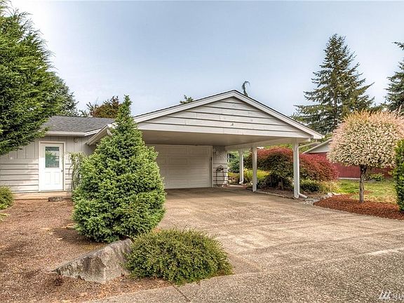 2nd image of 6820 6th Ave SW