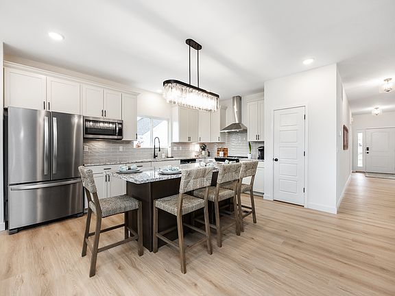 7th image of this home
