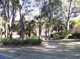 6 Seawatch Dr, Savannah, GA 31411