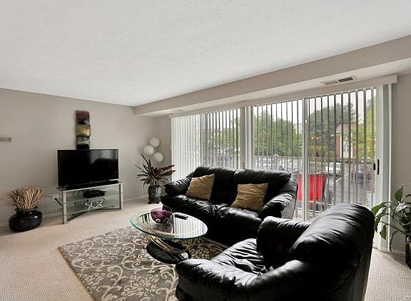 3rd image of 8400 Muldoon Ct APT 105