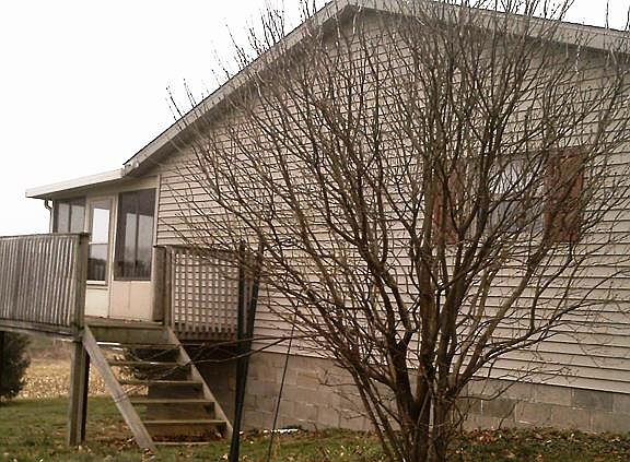 2nd image of 4080 Frazeysburg Rd