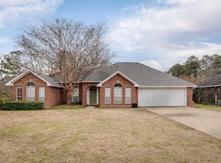 102 Hidden Lakes Dr, West Monroe, LA 71291