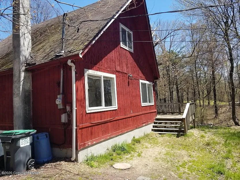 115 Country Ct photo 1