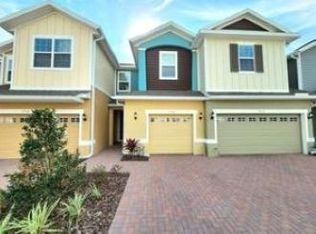 5734 Skytop Dr, Lithia, FL 33547