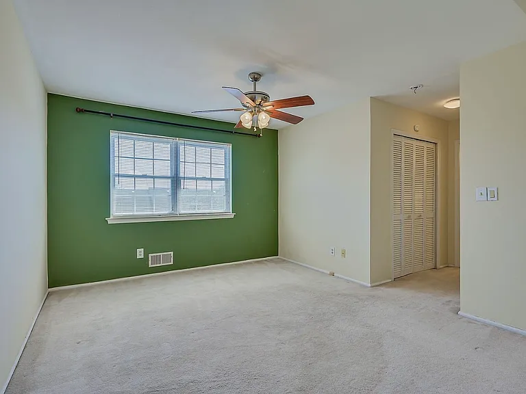 48 Tanglewood Ct — Photo 11