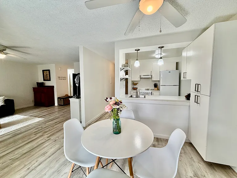 44 Eagle Crest Dr #9 — Photo 10