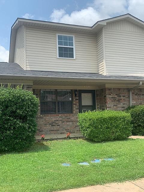 1st image of 1403 University Dr