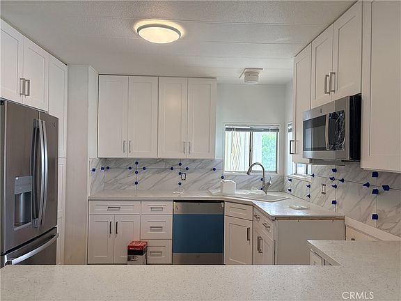 3rd image of 727 S Halcyon Rd Space 3