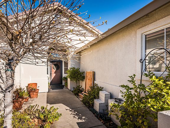 4th image of 4512 Windsong St