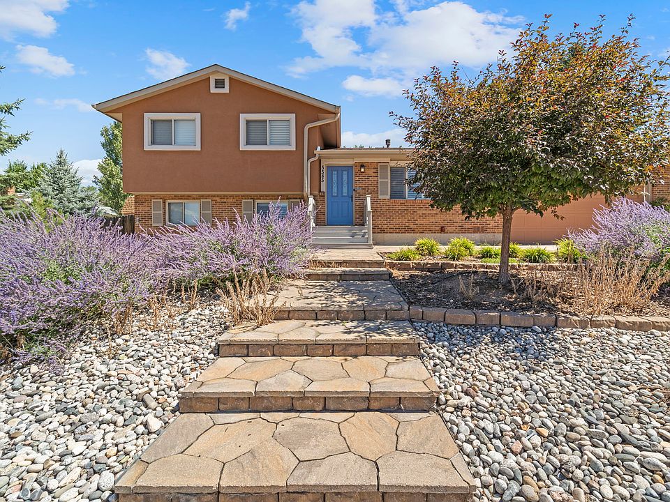 1st image of 5585 Escondido Dr