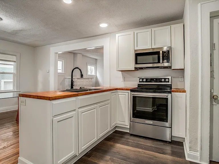 3817 S Benton Ave — Photo 10
