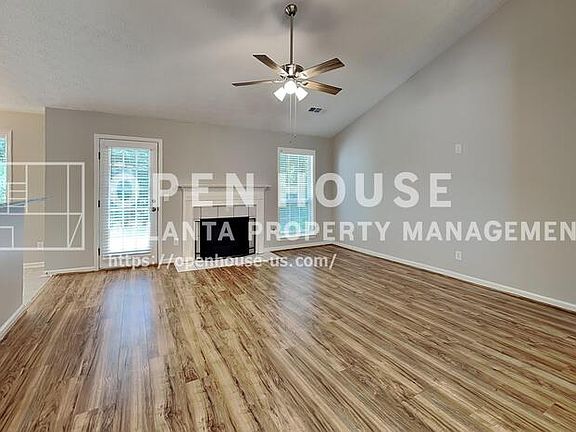 3rd image of 263 Buckingham Dr