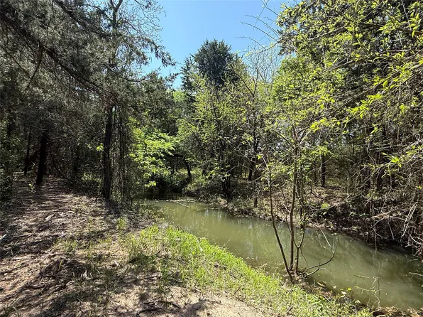 261 Catholic Cemetery Rd, Montague, TX 76251