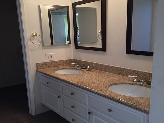 Master Bath + Walk-in Closet