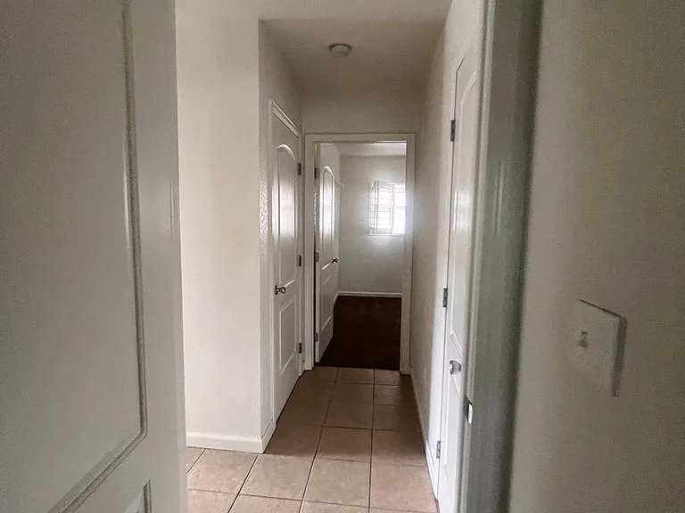 2700 Macdougal St #12 — Photo 6