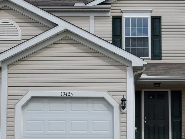33426 Halle Ct, Avon Lake, OH 44012