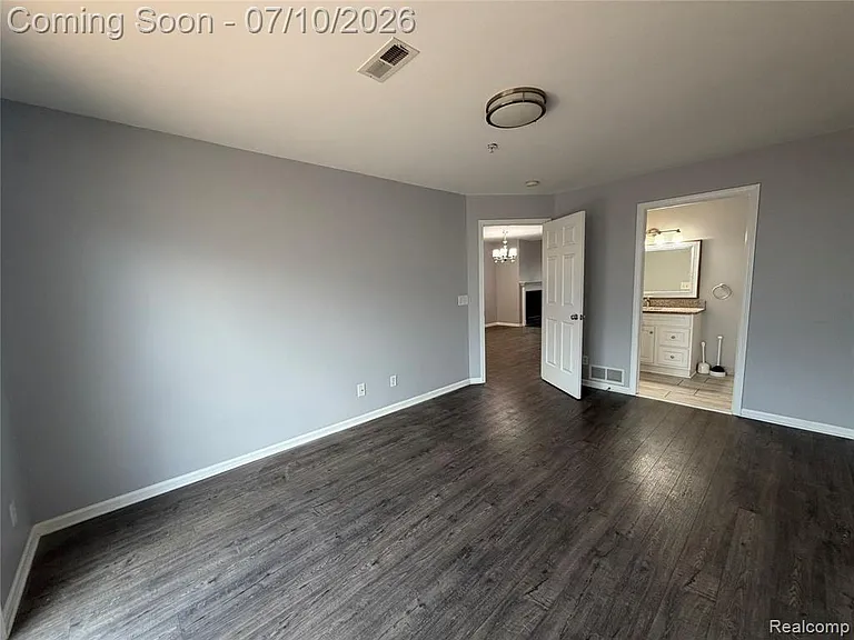 29415 Glen Oaks Blvd E — Photo 13