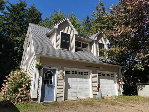 12 6th Ave #1, York, ME 03909