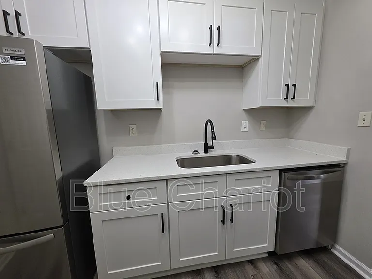 704 Brye St — Photo 15