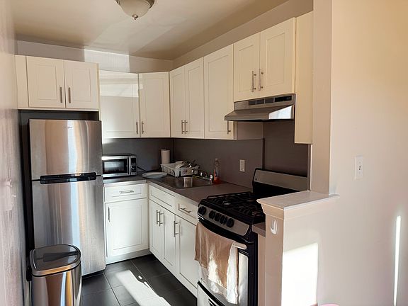 5th image of 8635 21st Ave APT 3S