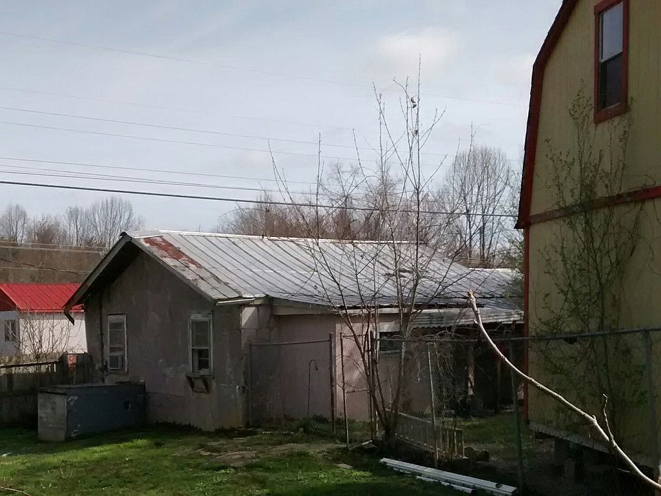 1st image of 141 Kinley Dr