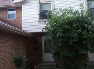 432 Blackstone Dr, Centerville, OH 45459